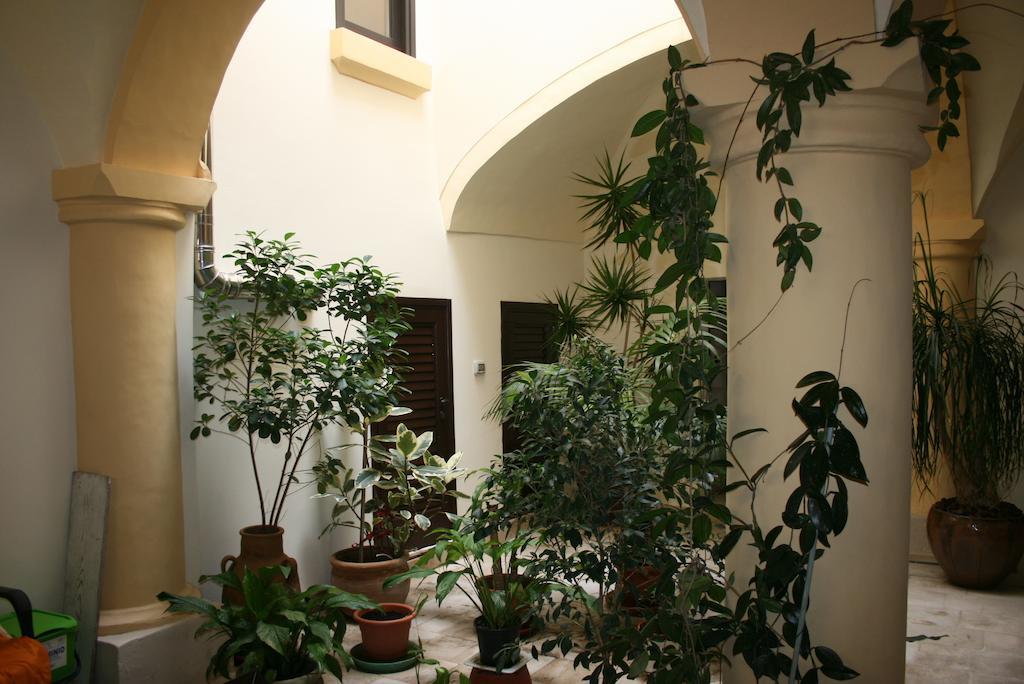 Palazzo Franza Musaro Удженто Екстер'єр фото